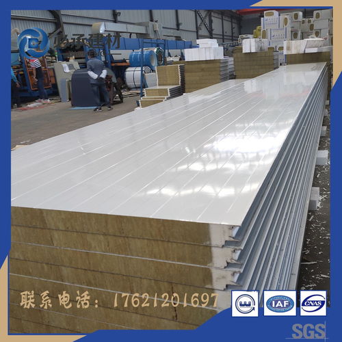 無錫巖棉夾芯板廠 50mm厚防火巖棉保溫夾芯板與鋁合金型材的綜合優(yōu)勢